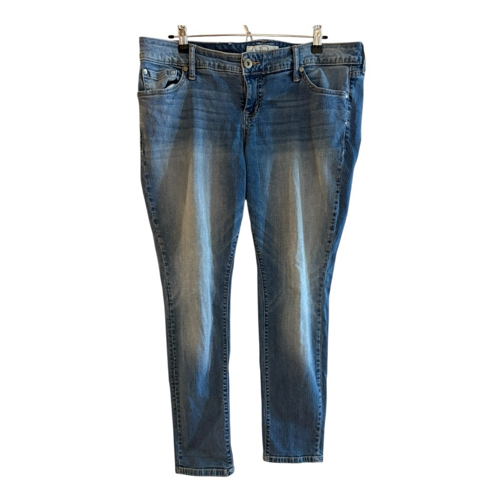 Torrid women's plus-size jeans in a medium wash. Size 12R